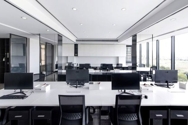 現(xiàn)代極簡風(fēng)格辦公室事務(wù)區(qū)裝修圖